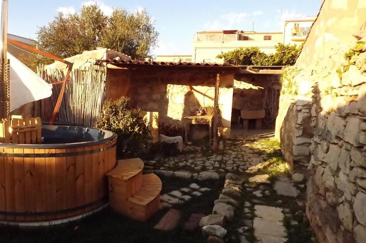 Bed and Breakfast Giardino Farina Dimora Storica Santa Croce Camerina Exterior foto