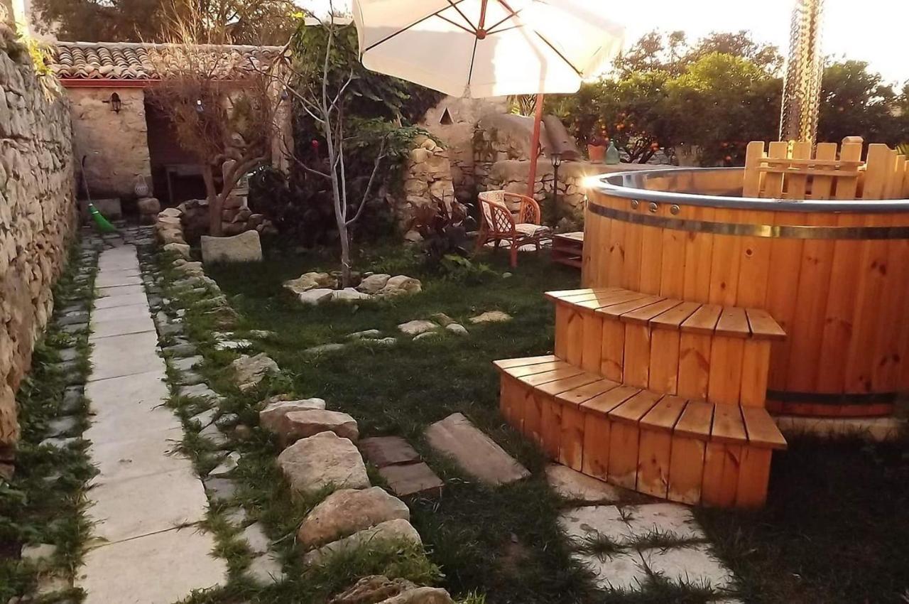 Bed and Breakfast Giardino Farina Dimora Storica Santa Croce Camerina Exterior foto